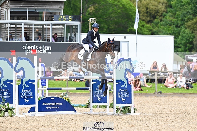 240525-145042-15892 - 513-WELLAN_GRAFFITI-Molly_Evans