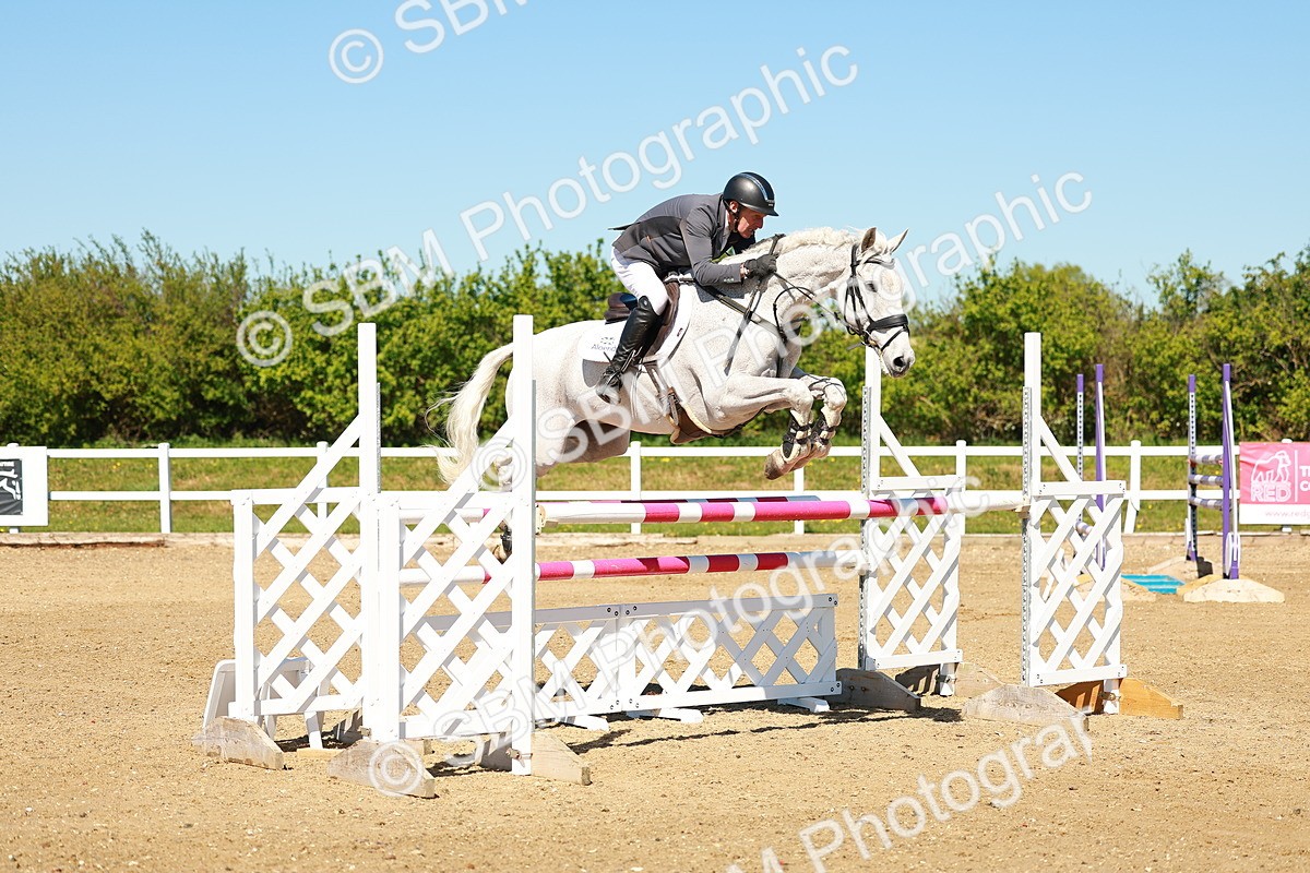 SBM_001523_Class 5 - Senior Foxhunter - 120m - Customer Cart - Anthony