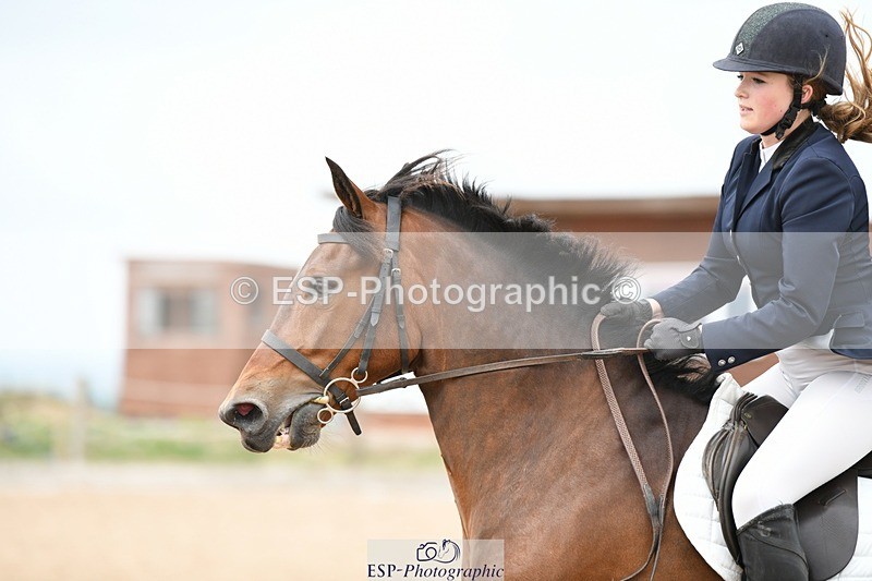 250807-111331-00519 - 90cm Round 1