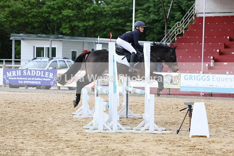 3E7A8457 - Class 12: Pony British Novice/80cm open