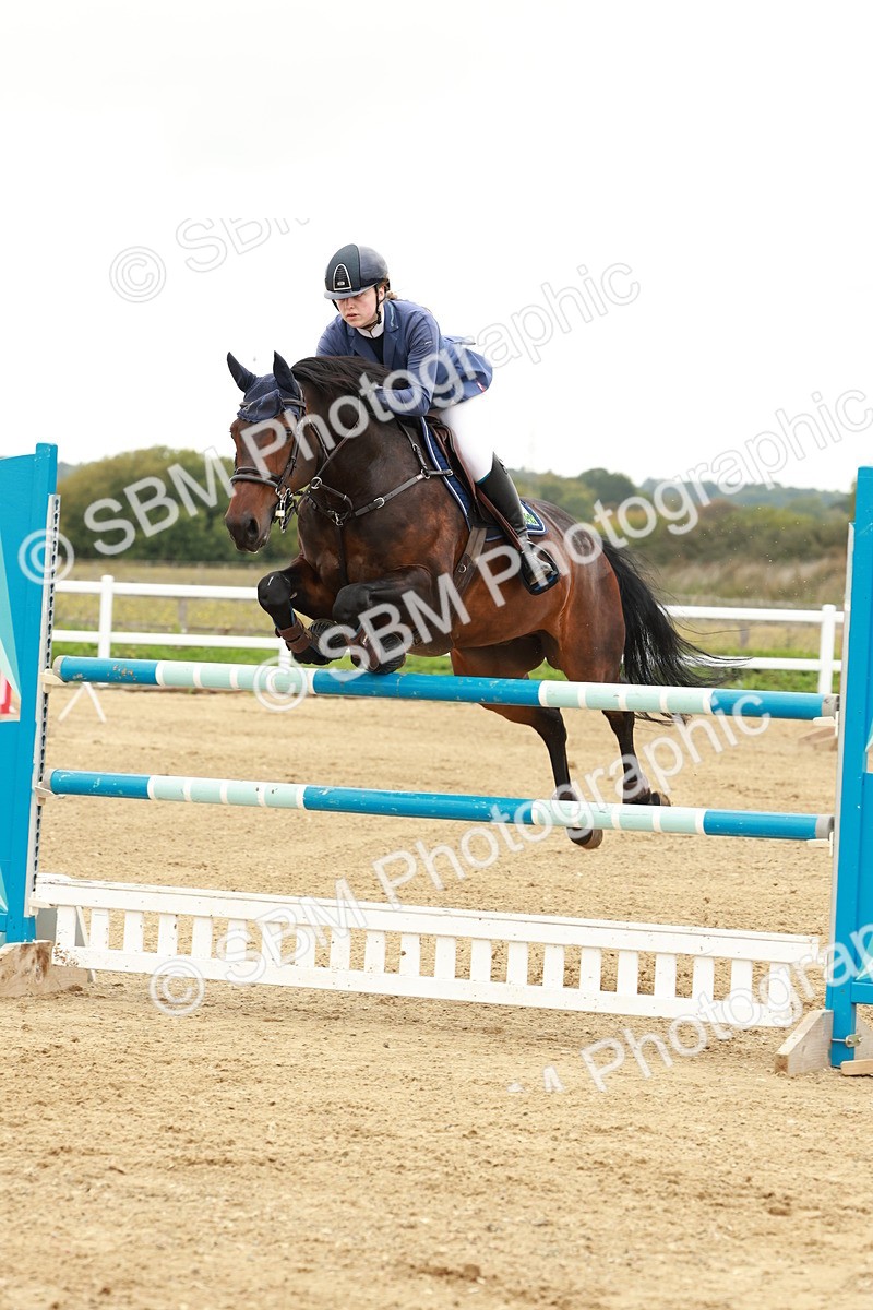 1I0A8030 - Class 5 - Senior Foxhunter 1.20m