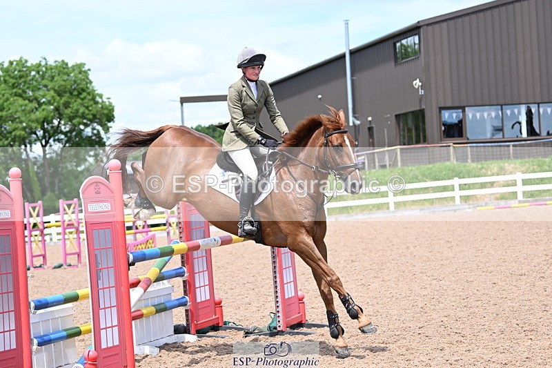 240619A-140906-00436 - Cls 4 Snr Newcomers and 1.10m Open