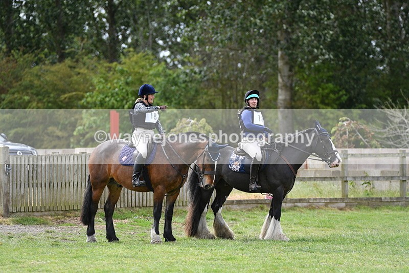 WJ5_2770 - Class 3 60cm Pairs