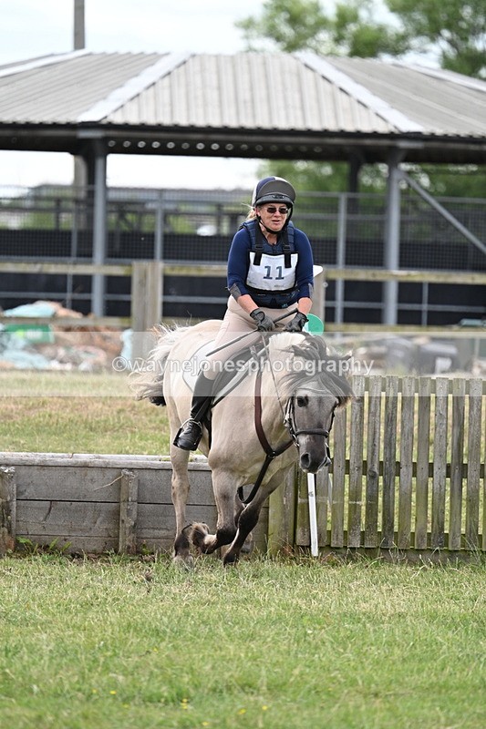 WJ7_4822 - 60cm XC Time 09:58 to 10:16