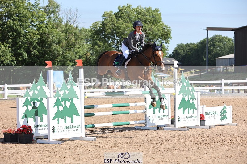 240718A-101118-03681 - Cls 29, YH 6 Yr Olds 1.20m