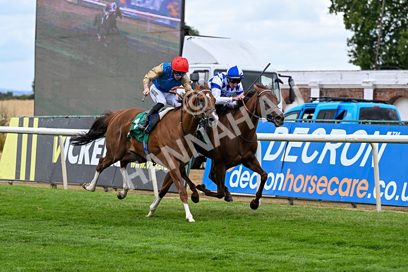 010826-Race 3-Brighton Beach-2701 - Race 3 14.43pm Theakston Great Yorkshire Pint EBF Novice Stakes