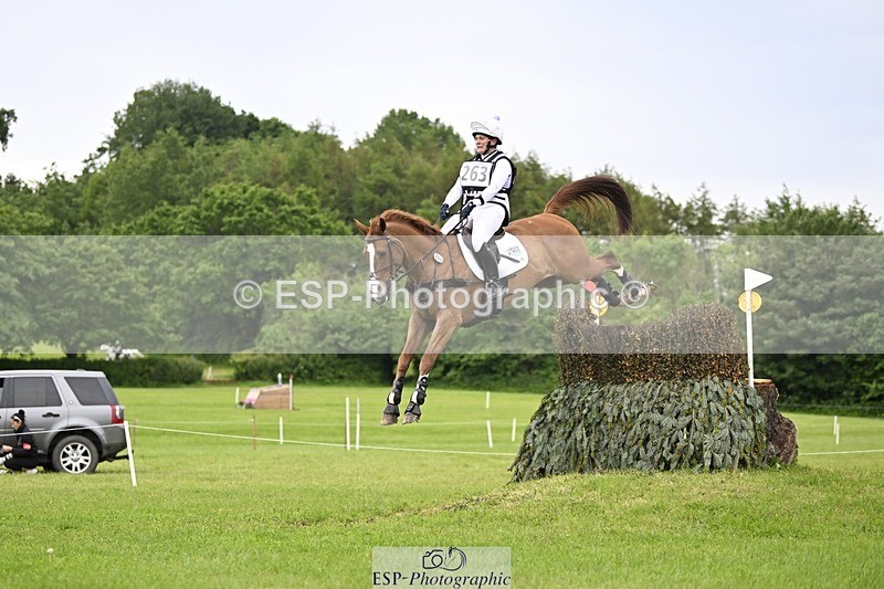 240525-171045-18547 - 263-CHILLI_MORNING_IV-Gemma_Stevens