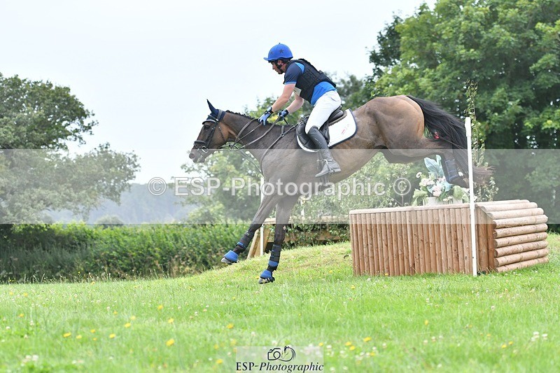 240803-123342-04226 - 137-Tim_Cheffings-HORGANS_ETOILE