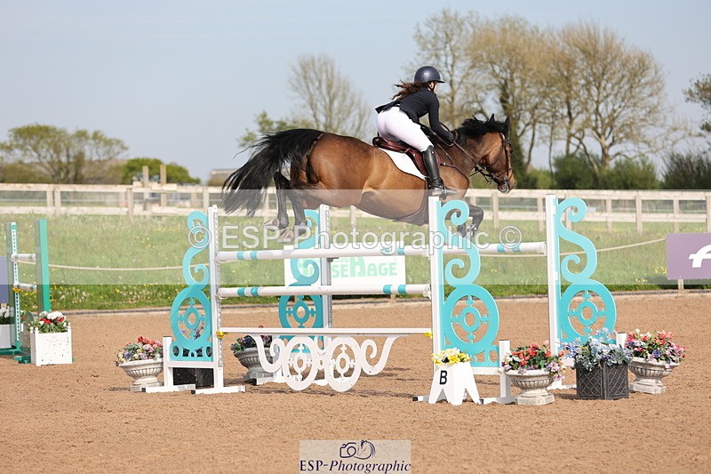 240511A-170927-15210 - Cls 38 National 1.40m Open