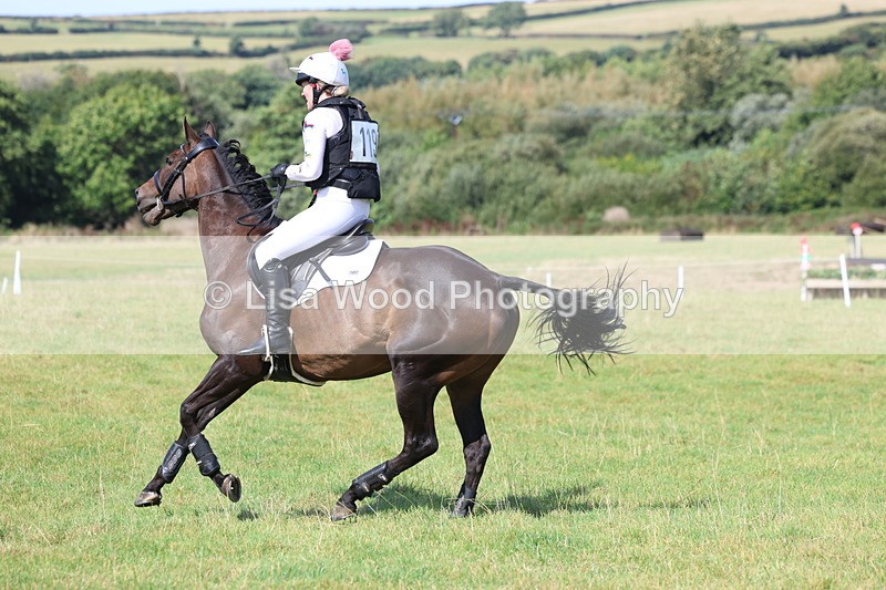 3E7A6686 - Class 1: Trebudannon Open: Pheasant Feeder