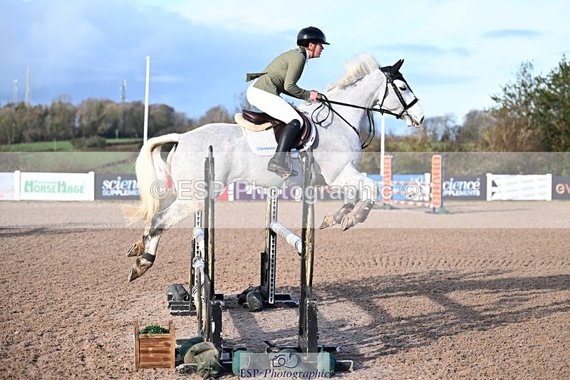 260128-101935-00060 - Clear Round & Brit Nov 90cm