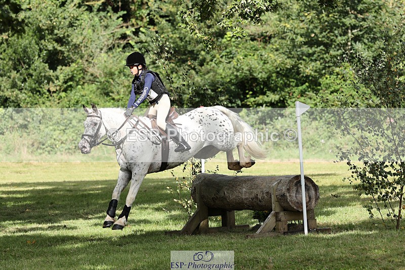 240825X-103237-31609 - 70cm XC 10.00 to 11.00