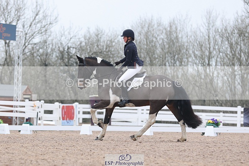 250216-112227-05312 - 155-Caroline.Hutchens-Clogorrows.Socky