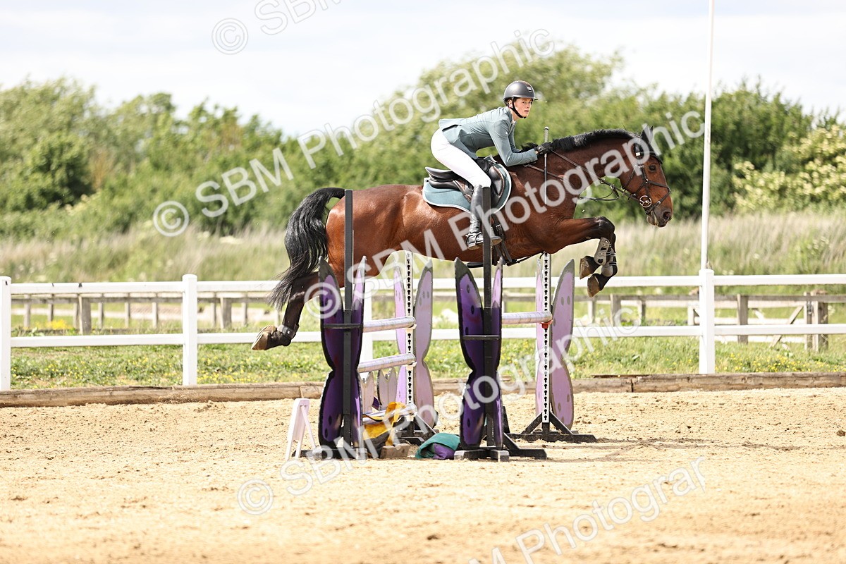 SBM_003489 - Class 11 - Senior Newcomers - 1.10m