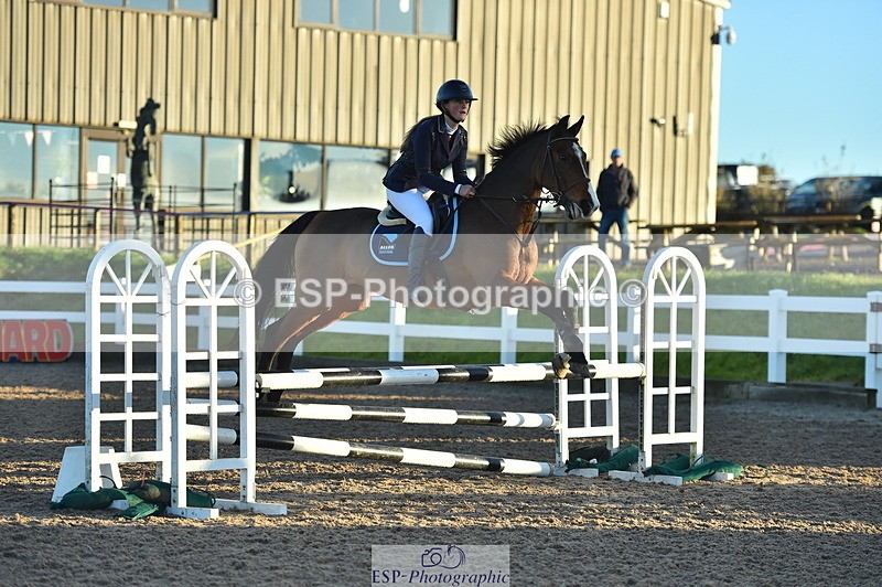 231111A-015440-01135 - Cls 8 Clear Round