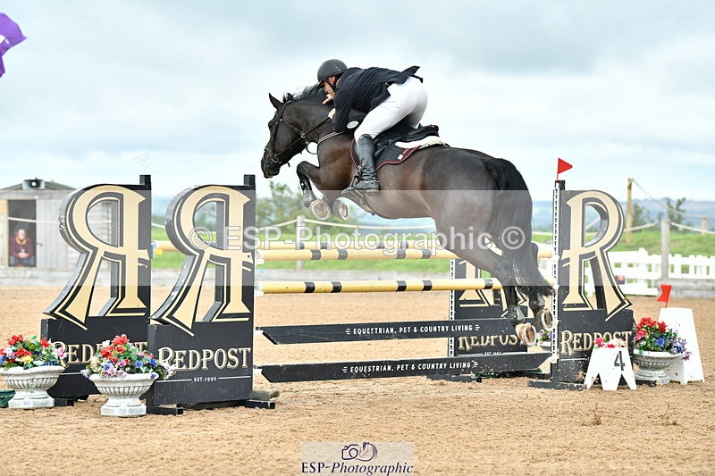 230723A-095939-10733 - Cls 4, 2 Star Small 1.30m