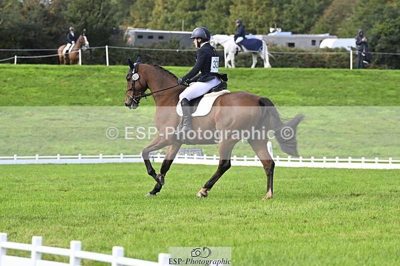 251023A-140850-04262 - D-328-Julia.Knight-Jones