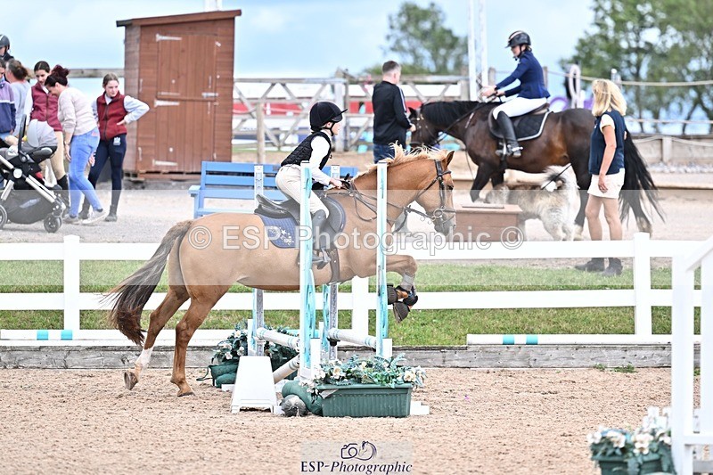 250729-150232-00066 - Clear Round and 60cm