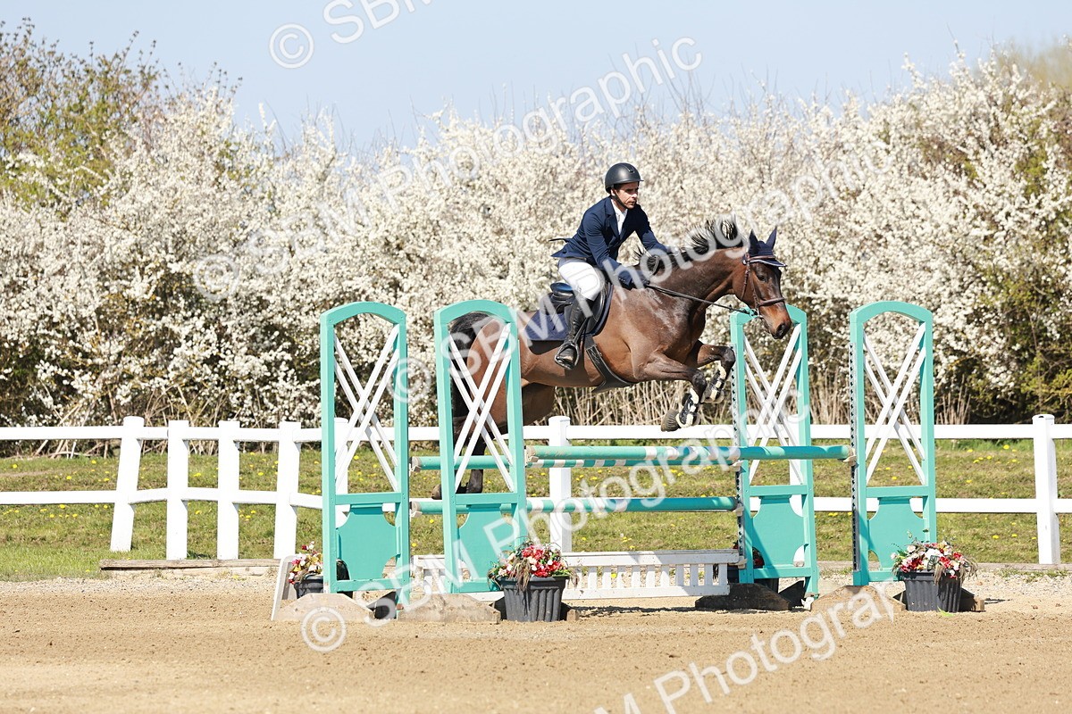 SBM_004235 - Class 17 - Senior Newcomers - 1.10m