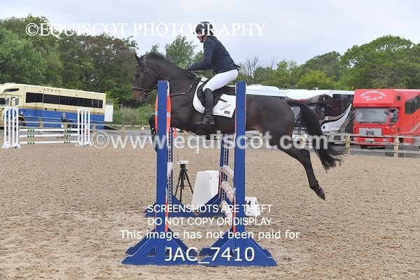 JAC_7410 - CLASS 12  Senior BritiNovice/ 90cm Open