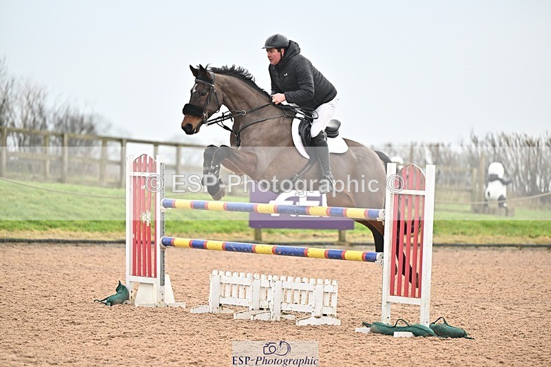 250122-141410-00594 - Cls 6 Foxhunter and 1.20m