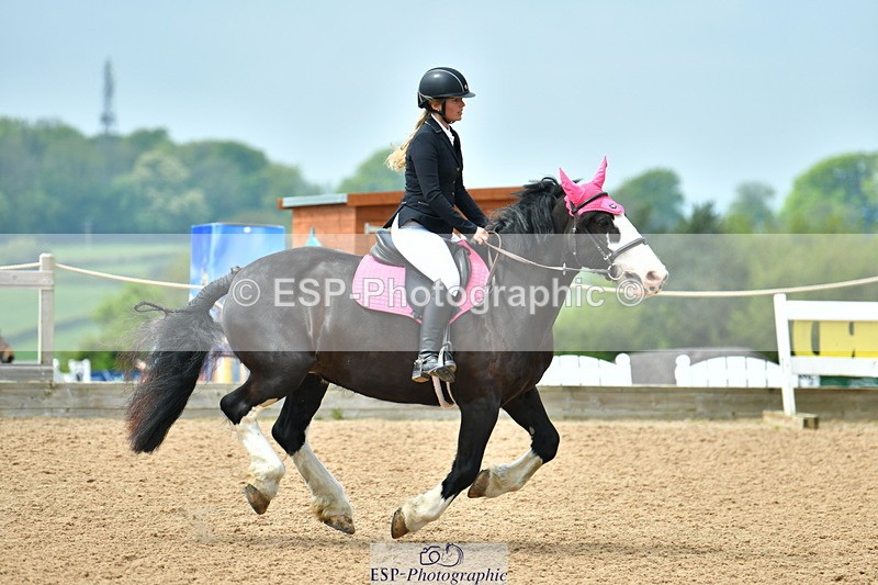 230513A-125744-00936 - Cls 34+35 Club 60cm