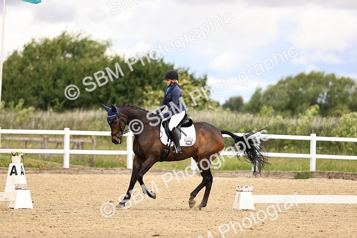 SBM_001927 - Class 2 - Novice 4 - 10.36-11.39
