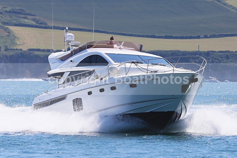 170618 ORCA - FAIRLINE PHANTOM 48 1Y3A5585 - Flybridge Cruisers