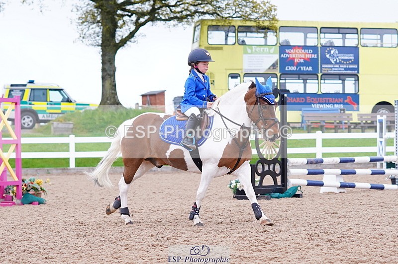 240505A-084014-03934 - Cls 11 Clear Round 50cm