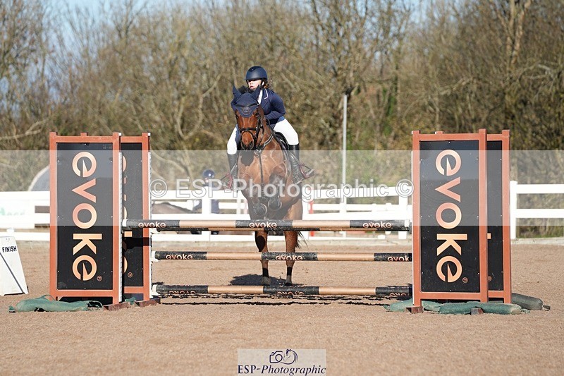 251130-112819-01083 - Cls 5 Pony Discovery & 90cm Open