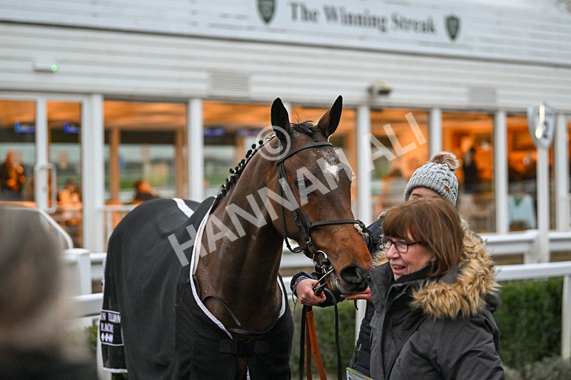 110124-Race 7-Freddy Robinson-3263 - Race 7