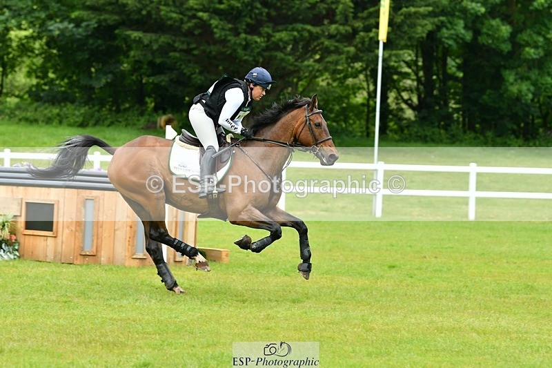 230528-150320-18358 - 487-MGH_GRAFTON_STREET-Pippa_Funnell-XC