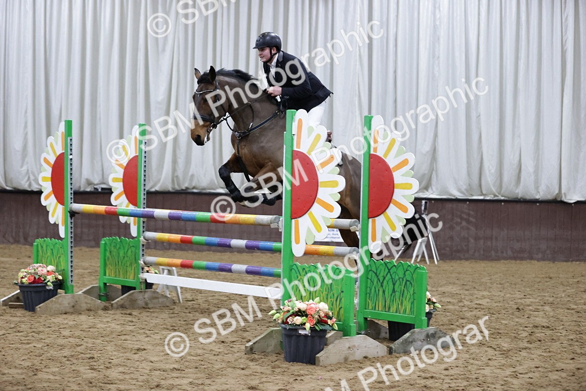 SBM_001031 - Class 4 - Senior Newcomers/ 1.10m Open