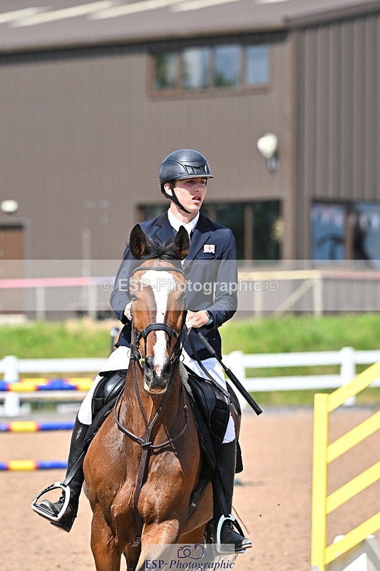 240619A-160103-01092 - Cls 5 Snr Foxhunter and 1.20m Open
