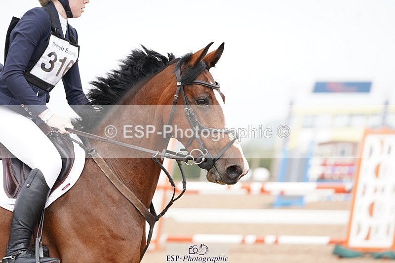 240901A-092352-05337 - 316-Francesca.Lawrence-WITH.A.LITTLE.BIT.OF.LUCK