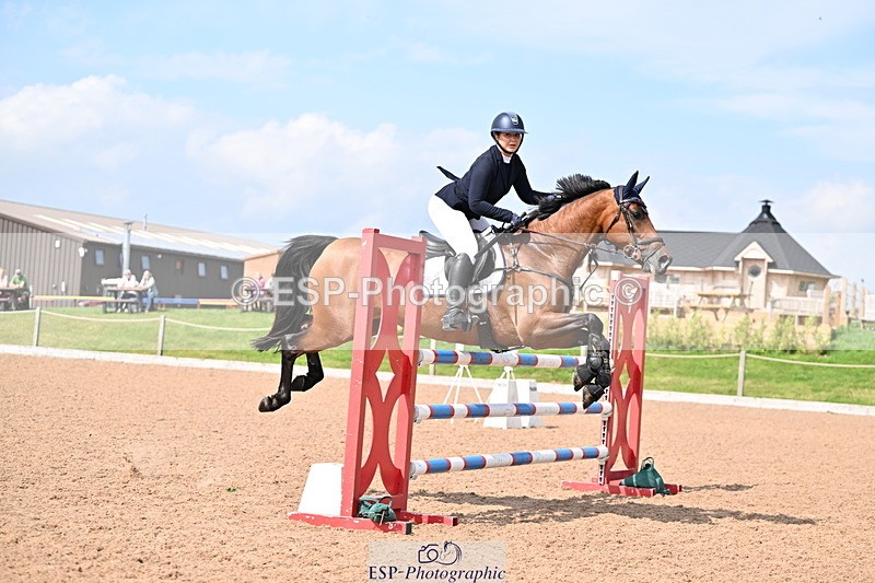 240828A-143231-00925 - Cls 4 Snr Newcomers and 1.10m Open