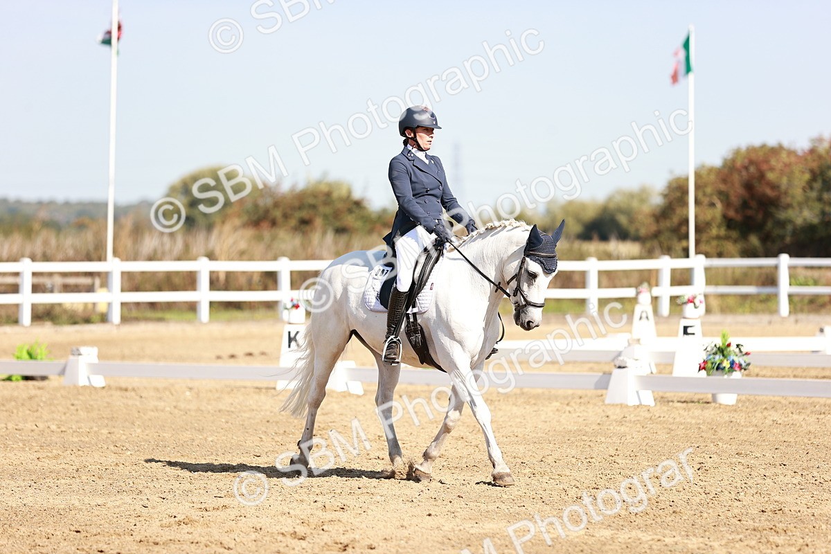 SBM_004421 - Class 12 - Novice 5 - 9.07-10.10