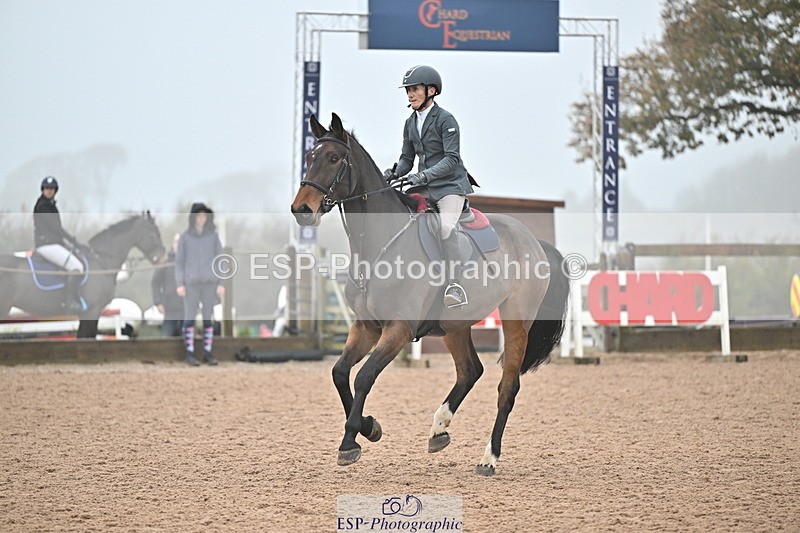 241103A-104336-06728 - SUN Cls 18 British Novice and 90cm Open