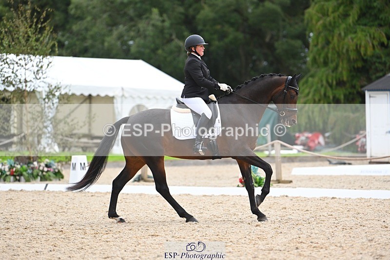 230813-175547-08780 - Cls 14 Medium Silver 16.45 to End