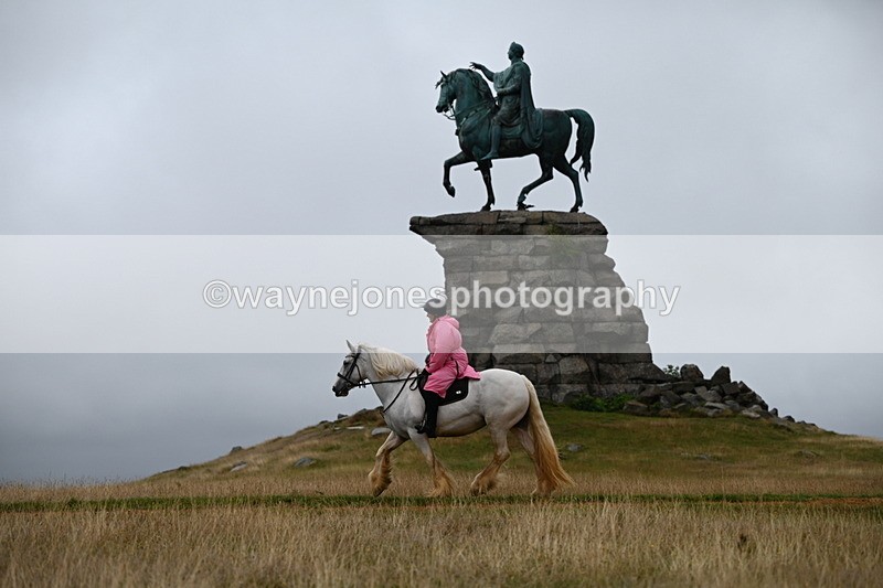 DSC_1795 - Time at Statue 12:13 to 12:32