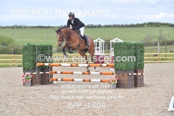 BPP_1304 - CLASS 15 SAT Senior BritiNovice/ 90cm Open