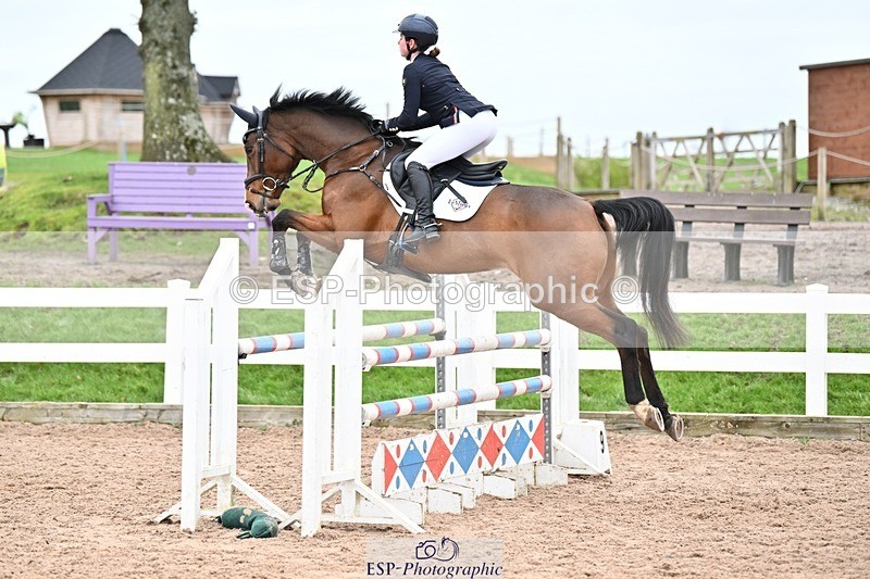 250112-120857-01247 - Cls 19 Snr 1.05m Open