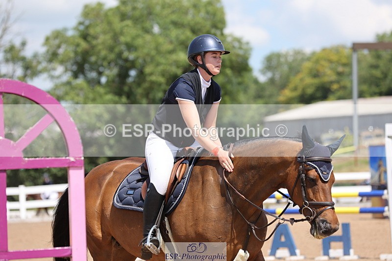 240718A-130320-05375 - Cls 9, 1 Star Bronze Tour 1.10m