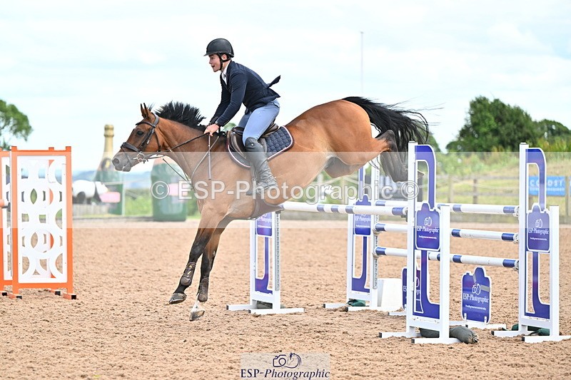 240608A-144359-02812 - Cls 5 Snr Foxhunter and 1.20m Open