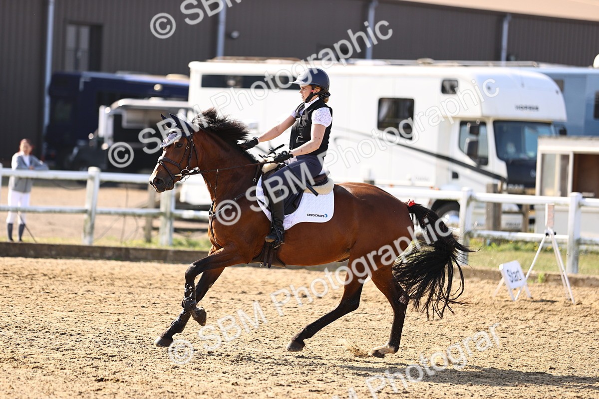 SBM_005460 - Class 8 - Clear Round