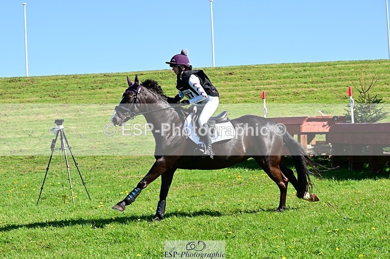 260419-102900-09002 - M-607-Jess.Coombes