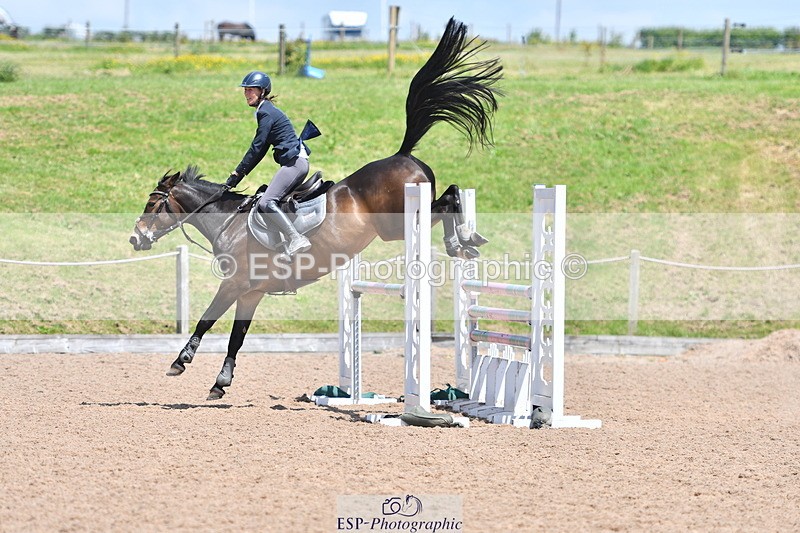 240609A-132733-05649 - Cls 18 Snr Newcomers and 1.10m Open