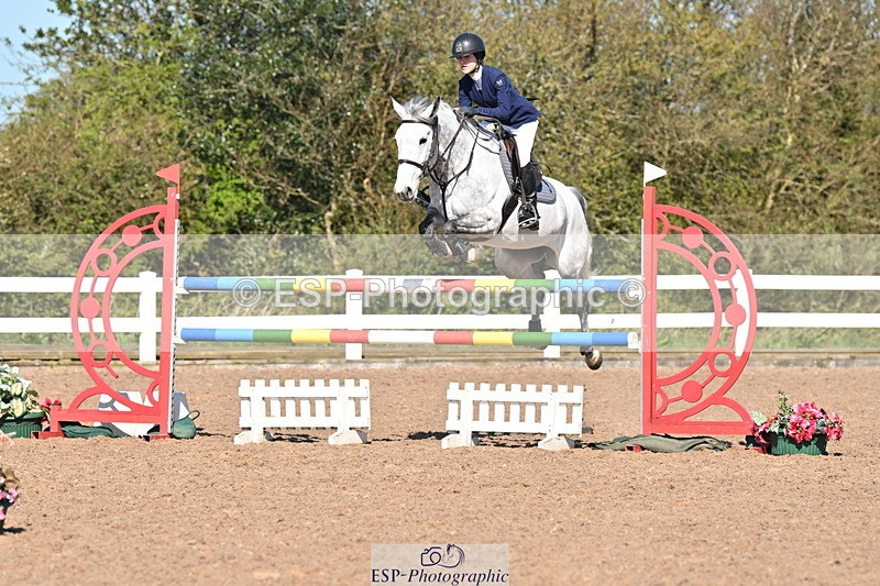 240420A-102744-10320 - Cls 19, 1 Star Silver Tour 1.20m