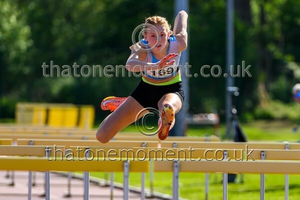 West25Sat-926508 - Track Female Set One