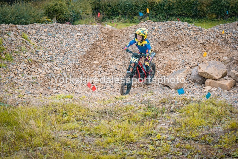 DSCF0549 - Ripon MC Trial 27/09- kids